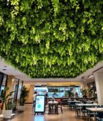 plafond vegetal pour restaurant shop